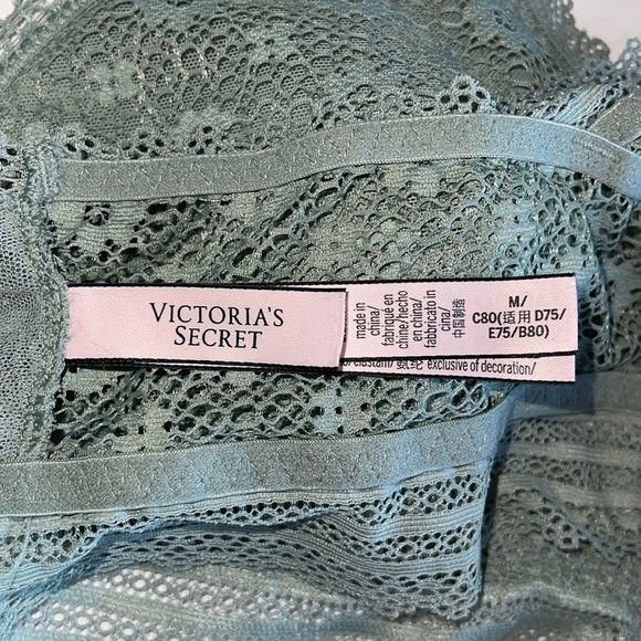 Victoria’s Secret Moss Green Lace Bralette - Picture 3 of 3